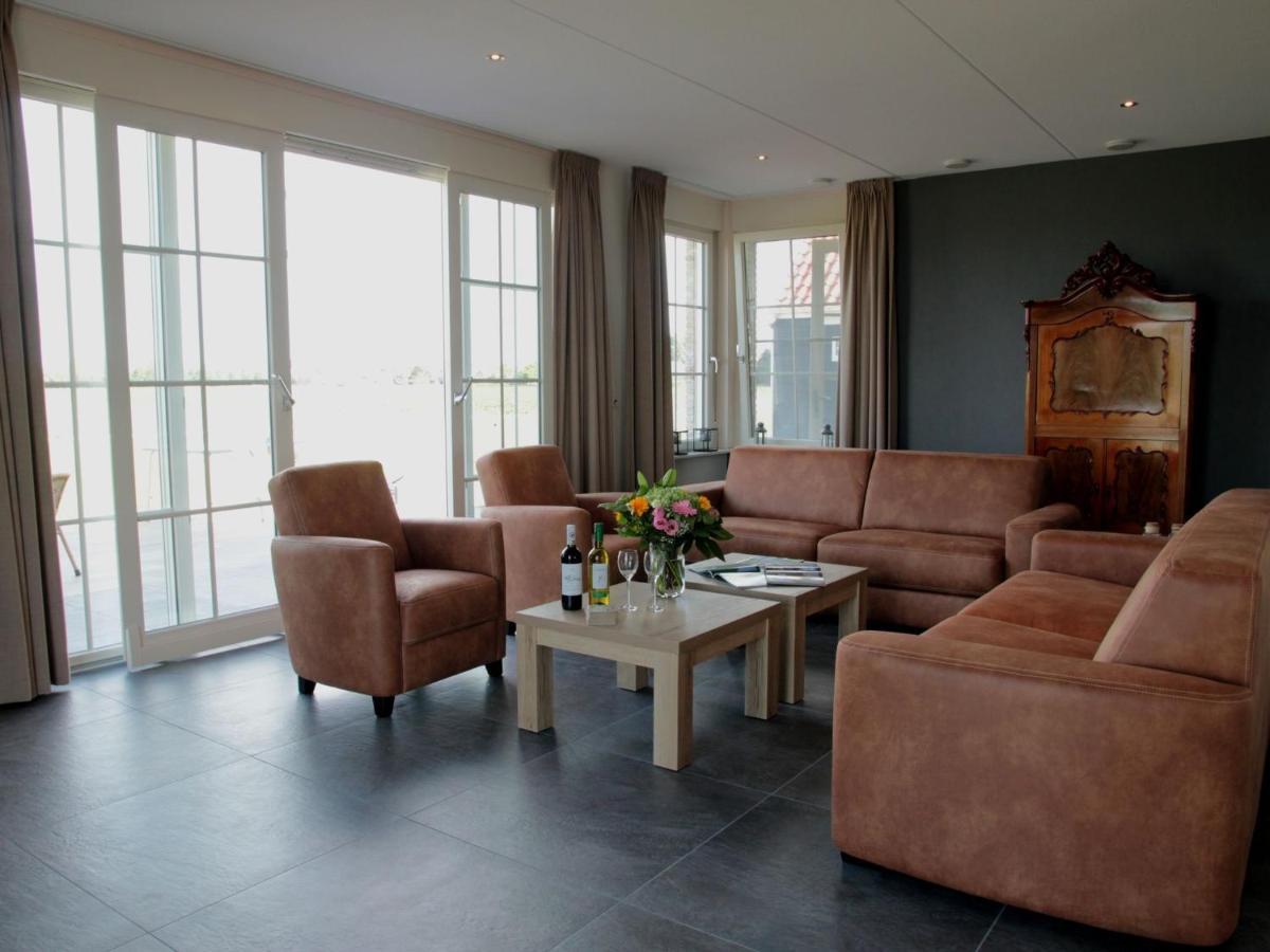 Beautiful And Spacious Villa With A Panoramic View Near The Beach Of 卡德赞德-班得 外观 照片