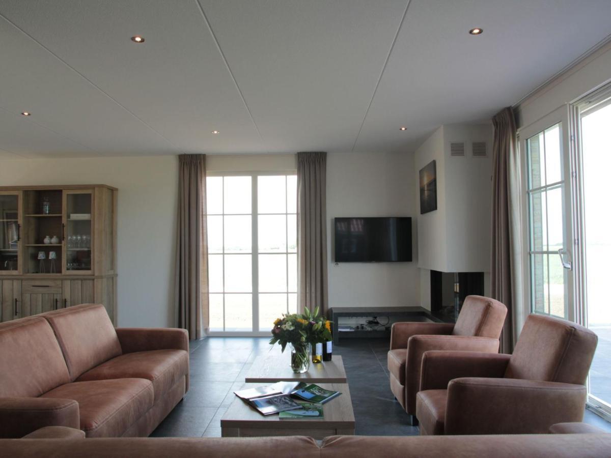 Beautiful And Spacious Villa With A Panoramic View Near The Beach Of 卡德赞德-班得 外观 照片